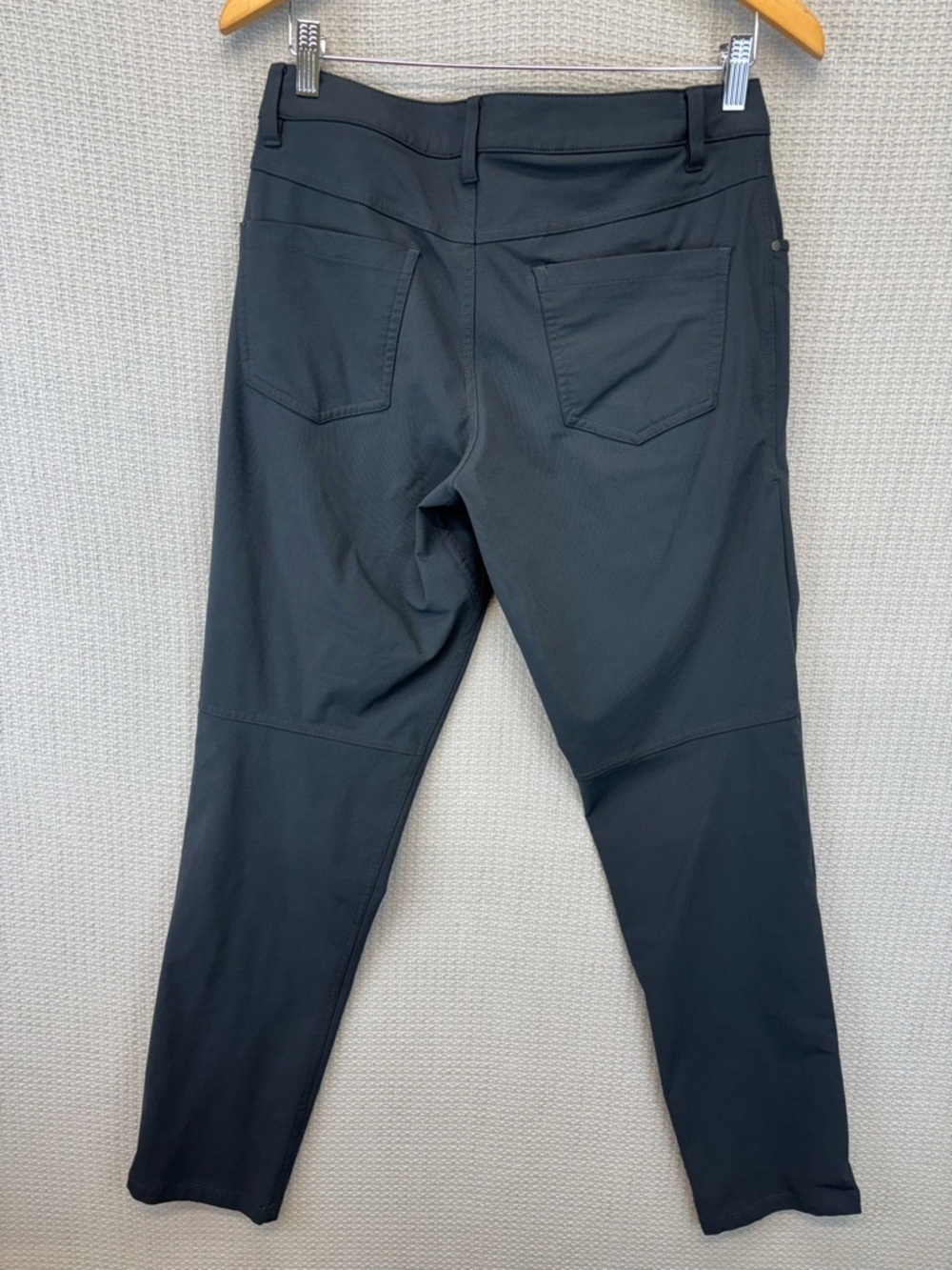 Lululemon Mens ABC Pant Classic Fit 5-Pocket Men Sz 30 Charcoal Gray EUC - Picture 7 of 10